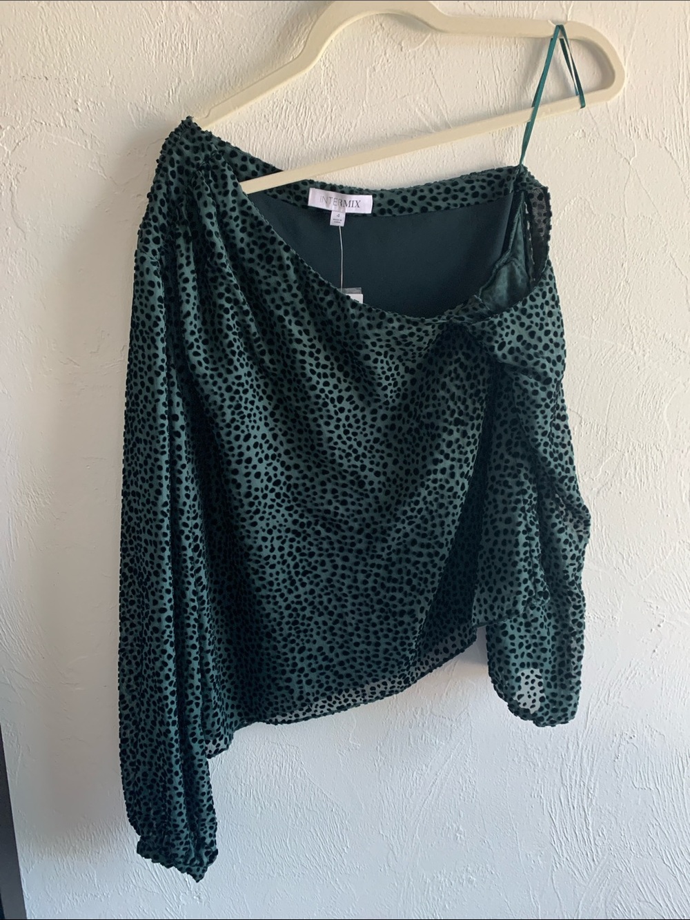 Intermix NWT size 4 Forest Green Off-Shoulder Blouse